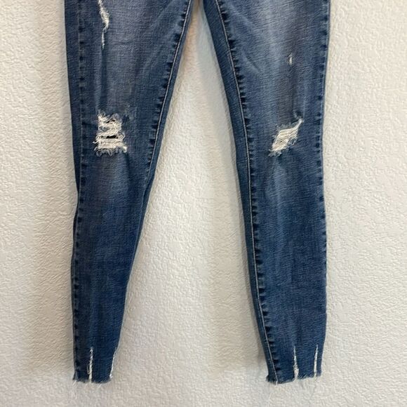 Pistola Arielle Scissor Cut Hem Distressed Medium Wash Skinny Jeans Size 25 - Picture 4 of 8
